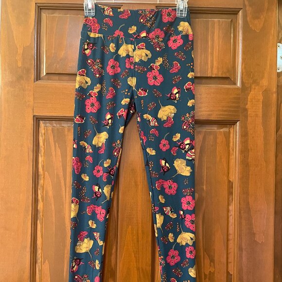 NEW LuLaRoe Floral Butterfly Leggings - One Size - (OS) - Picture 1 of 3